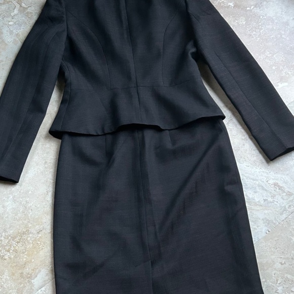 Nine West Classic Skirt Suit, Black Rust Woven Peplum with Stitching, Size 6 - Picture 15 of 16